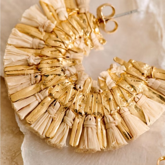 Sezane Mathis Anneaux Gold Fan Statement Earrings - Picture 4 of 7